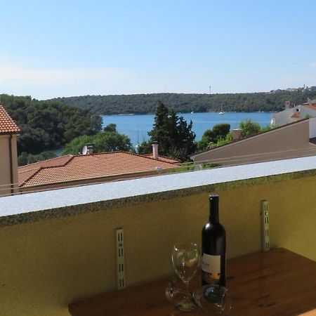 Outdoor Apartment Lina Banjole Bagian luar foto