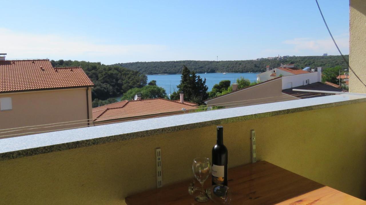 Outdoor Apartment Lina Banjole Bagian luar foto